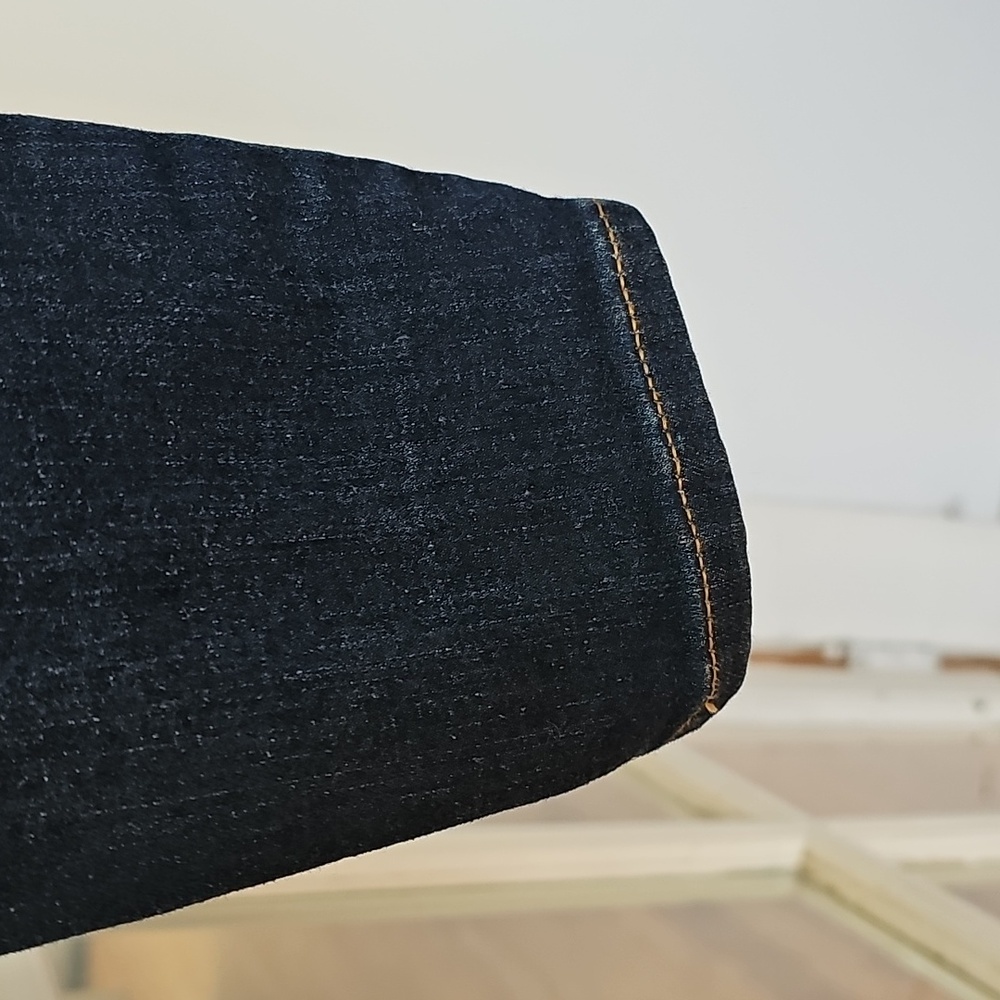 Levis 720 High Rise Jeans - Picture 10 of 11